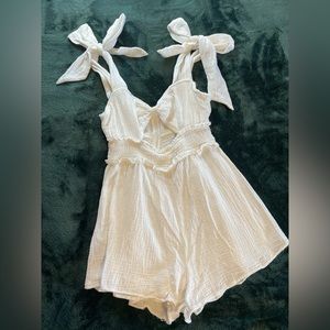 Selfie Leslie White Romper